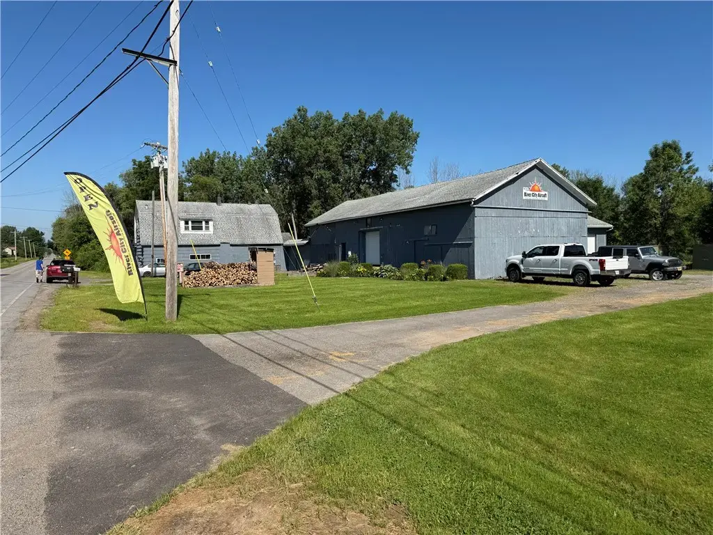 832 Moscow Road, Hamlin