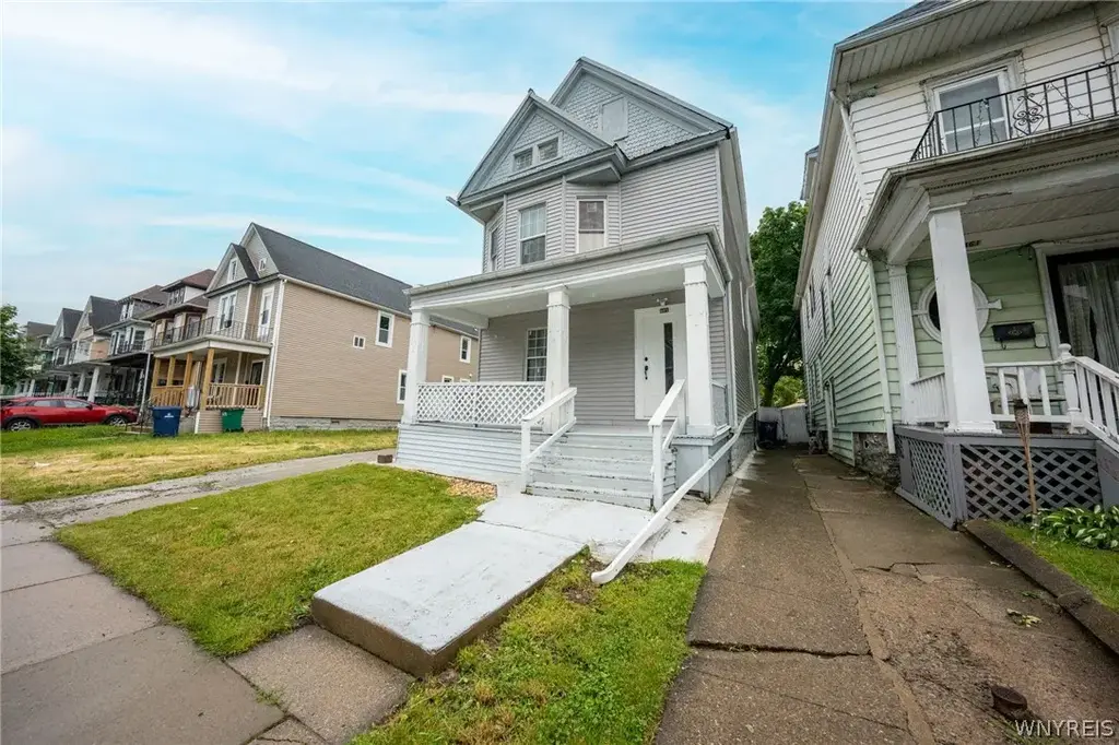 465 Woodlawn Avenue, Buffalo