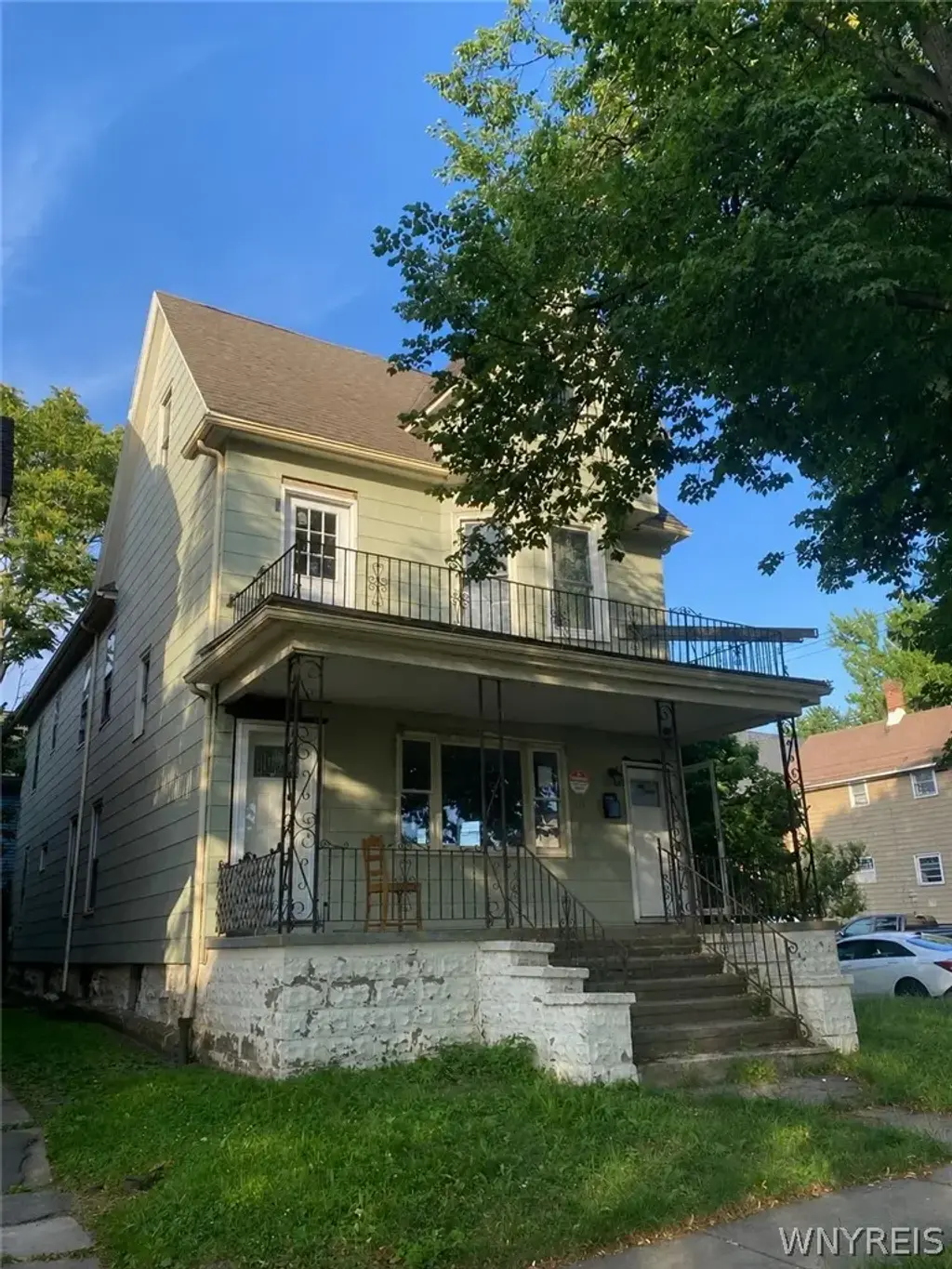 811 Columbus Parkway, Buffalo
