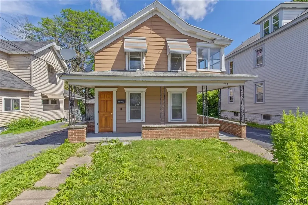 404 1st Street, Geddes