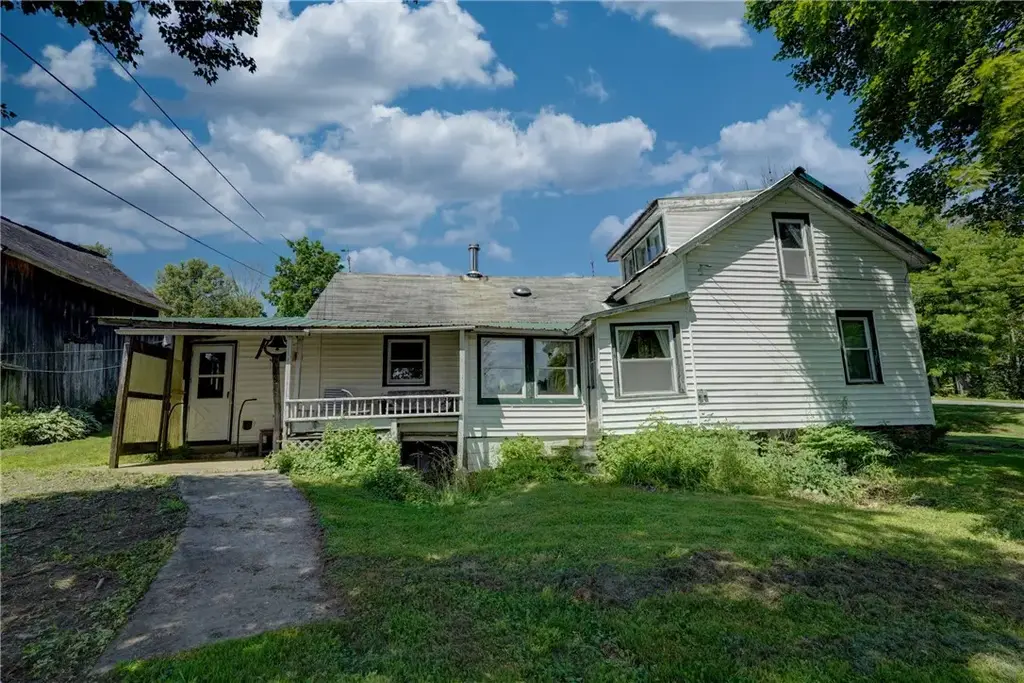 212 Hill Road, Danby