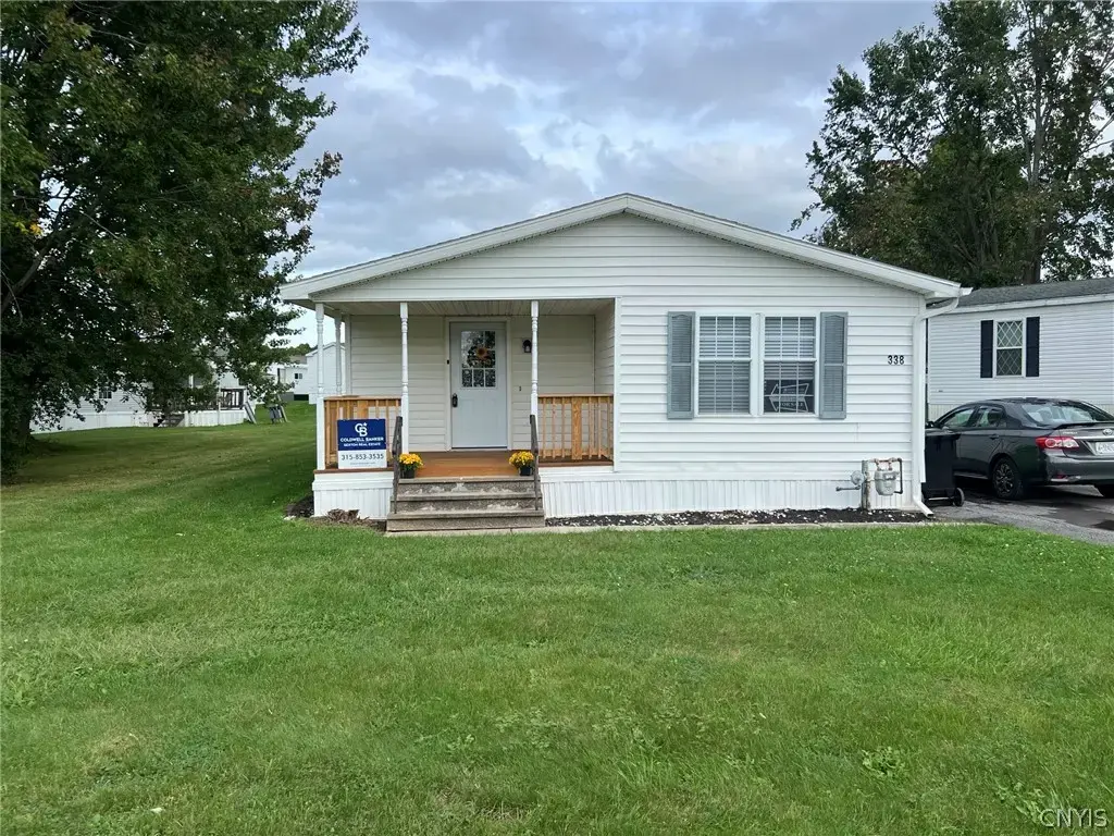 338 Matthew Dr, New Hartford