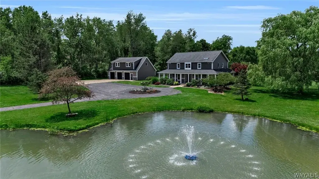 3350 Angle Road, Orchard Park