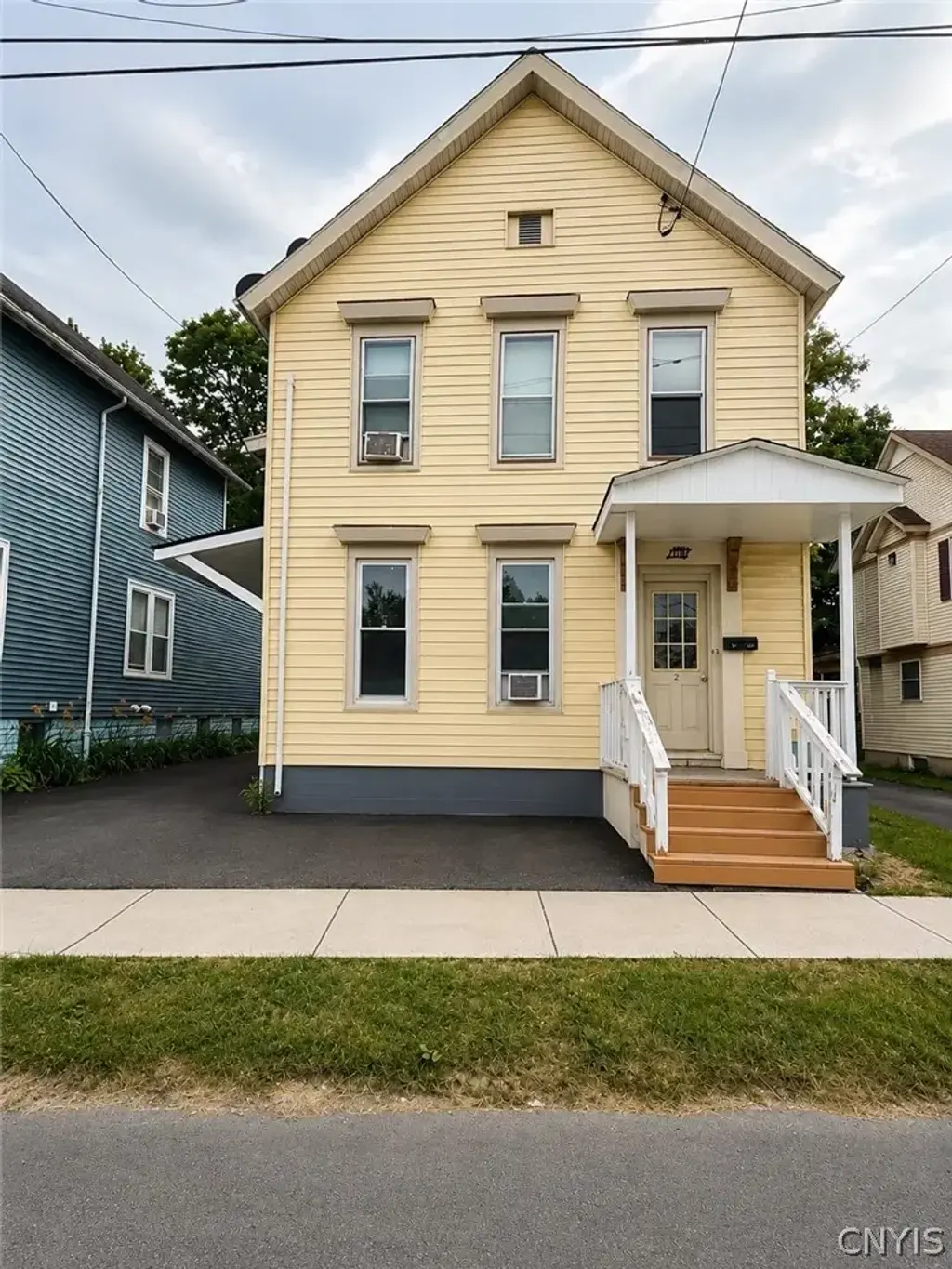 110 Harding Place, Utica