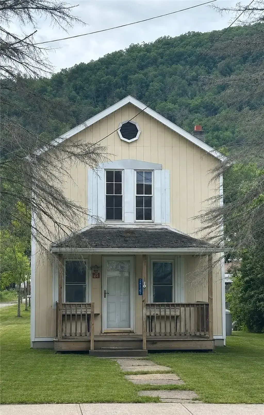 14567 Main Street, Prattsville