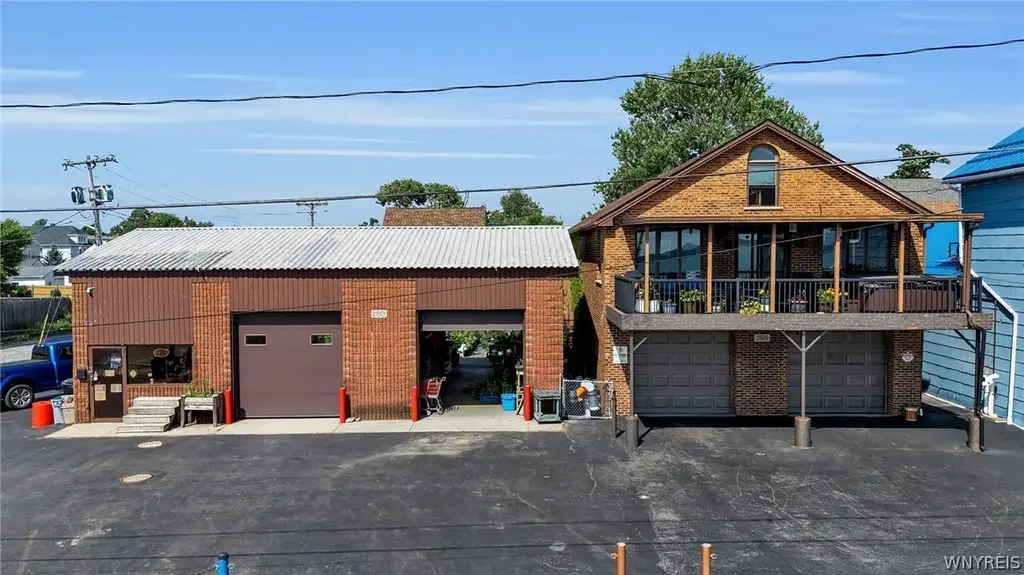 2809-2813 River Road, Tonawanda