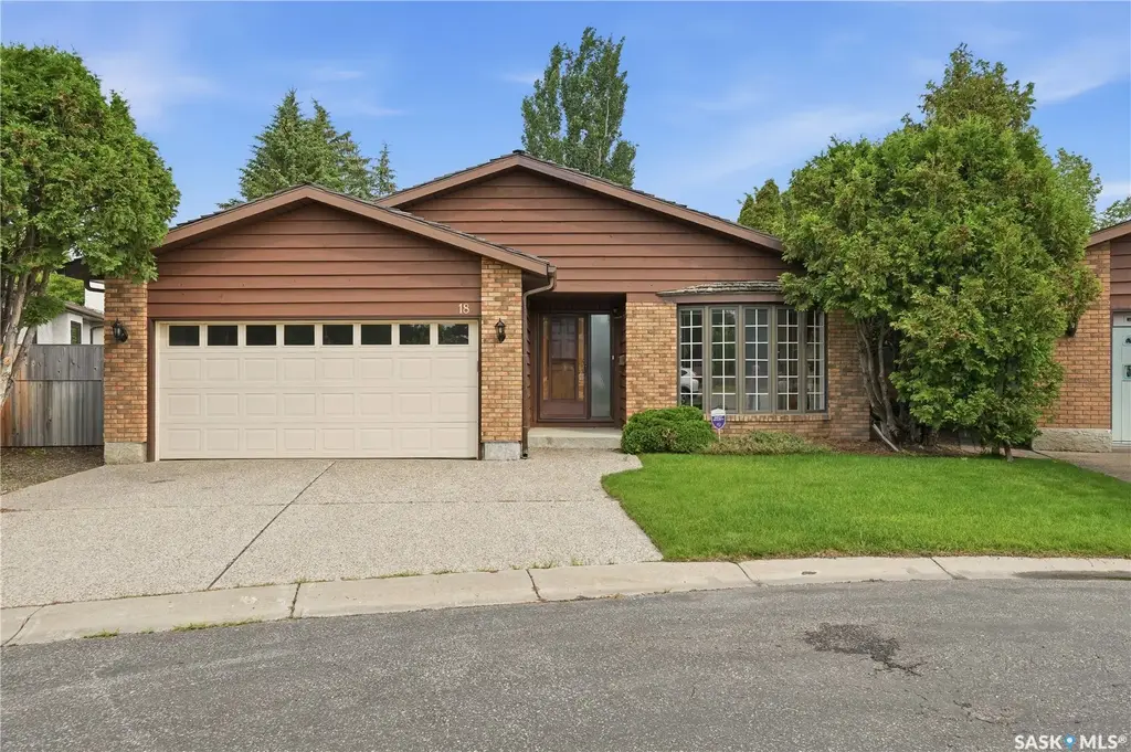 18 Lakeview Place, Regina