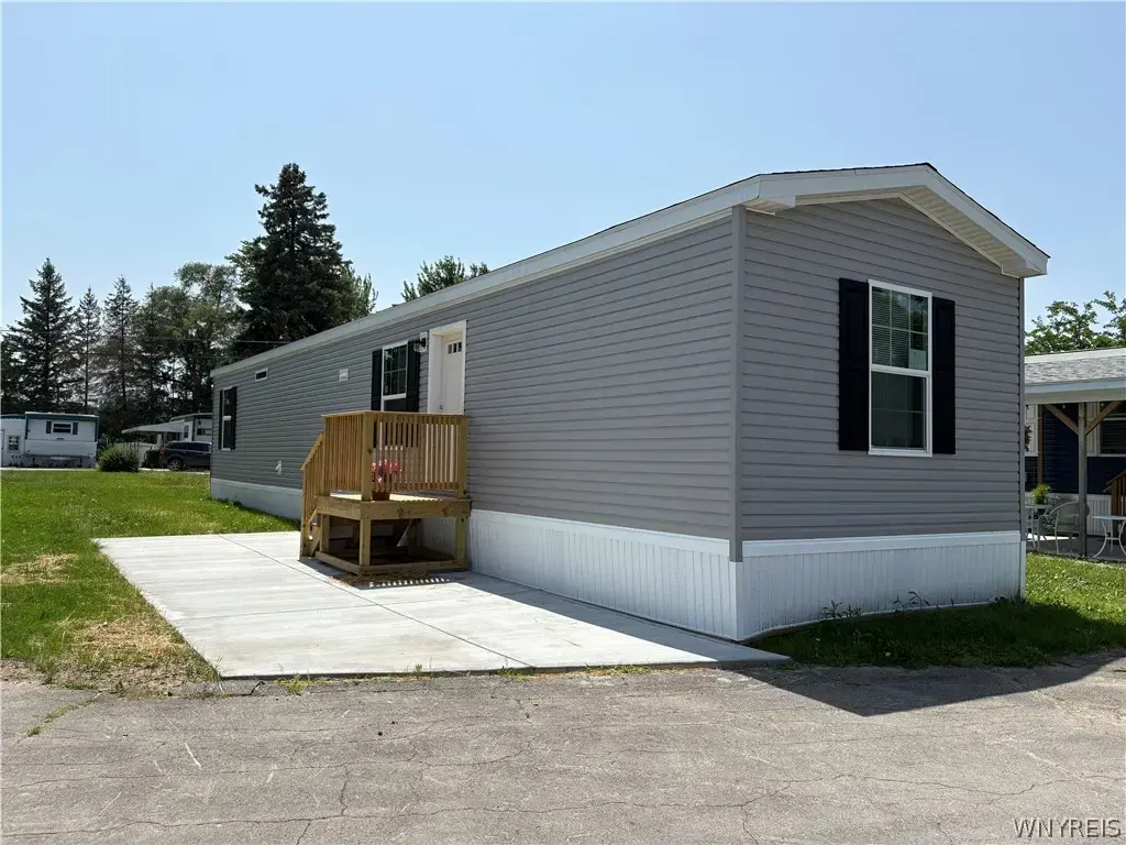 9170 Sheridan Drive # 10, Clarence