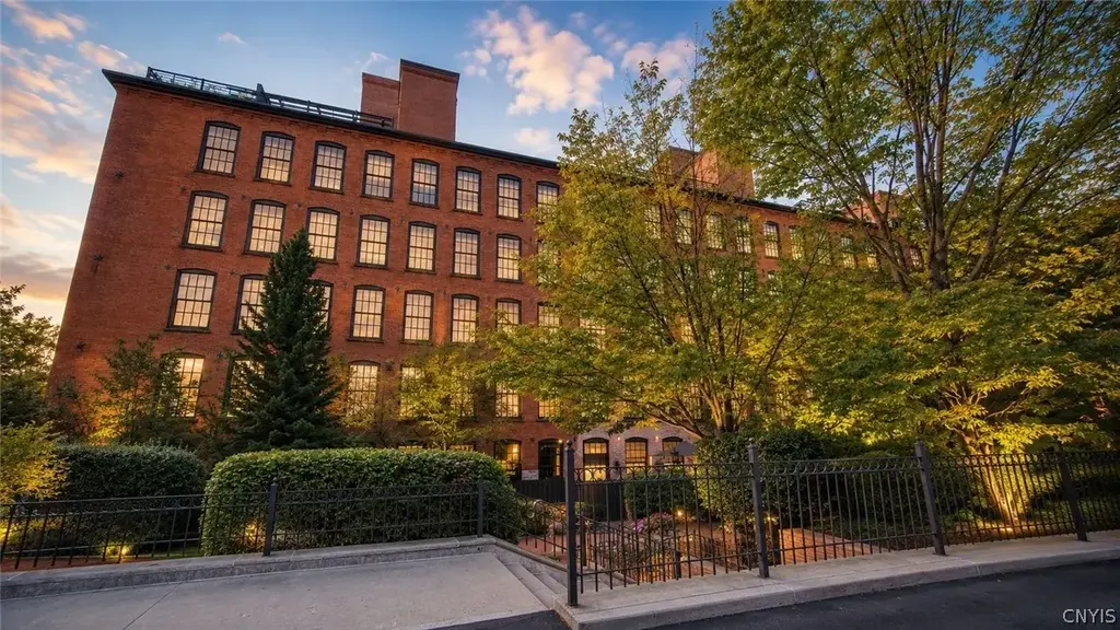 429 N Franklin Street # 300, Syracuse