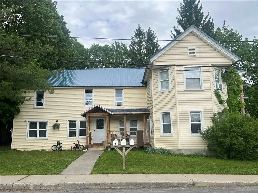 6 Roosevelt Avenue, Stamford
