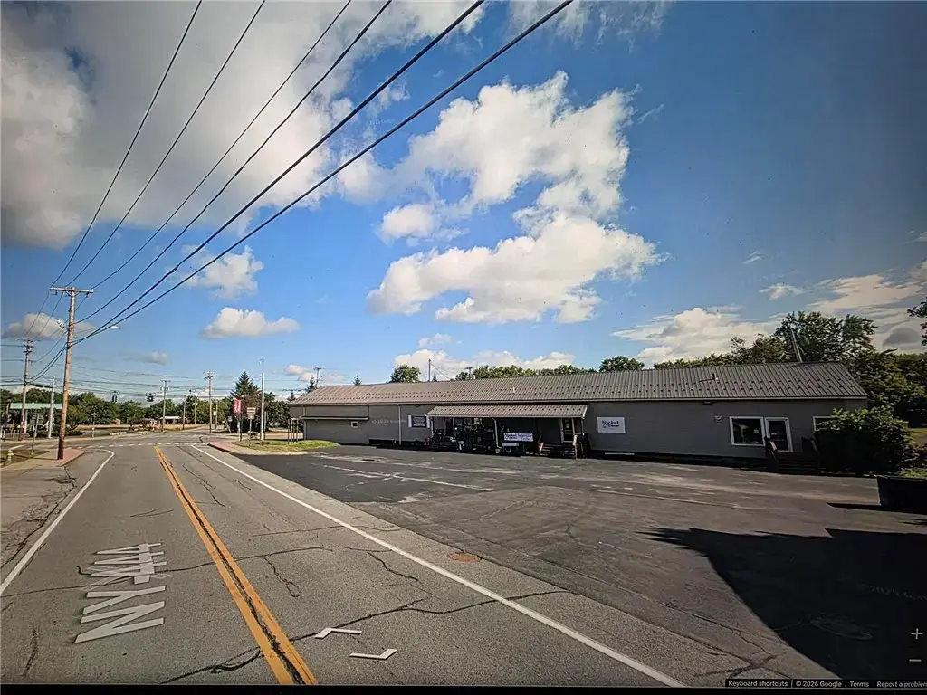 2 E Main Street, East Bloomfield