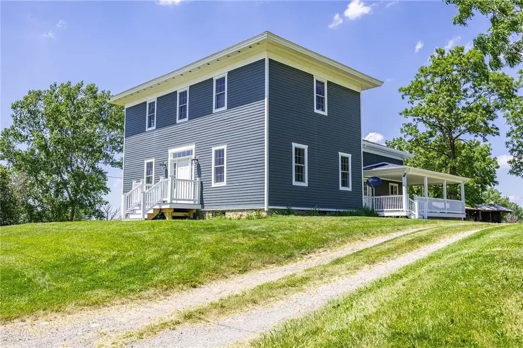 4599 Papermill Road, Avon