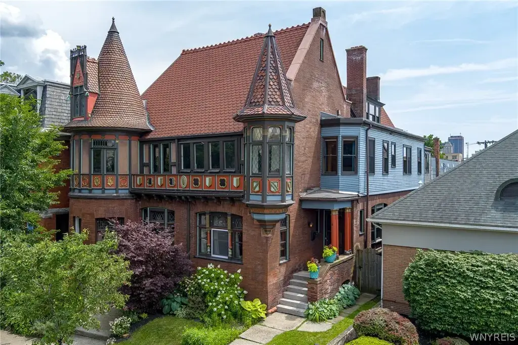 467 Virginia Street, Buffalo