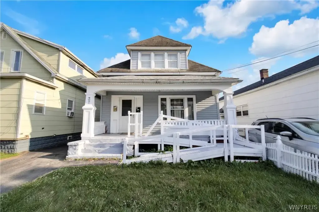 37 Nelson Place, Lackawanna