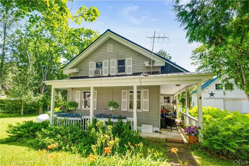 126 Stormy Hill Road, Russia