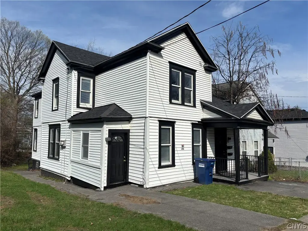 212 Westcott Street, Syracuse