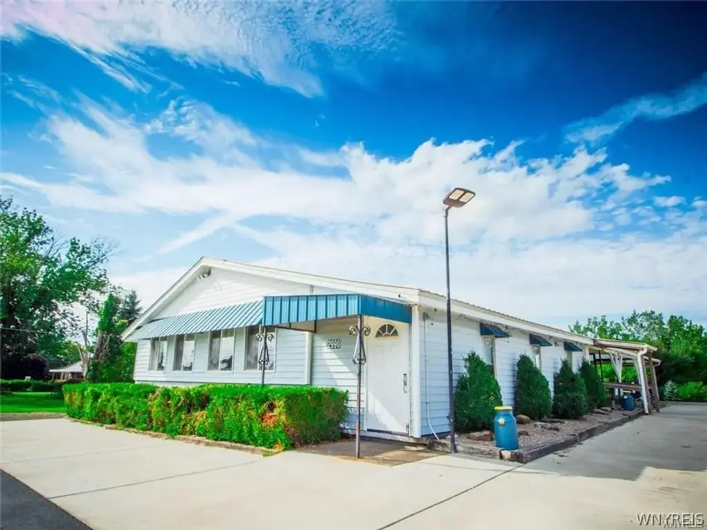 2990 Route 39, Collins