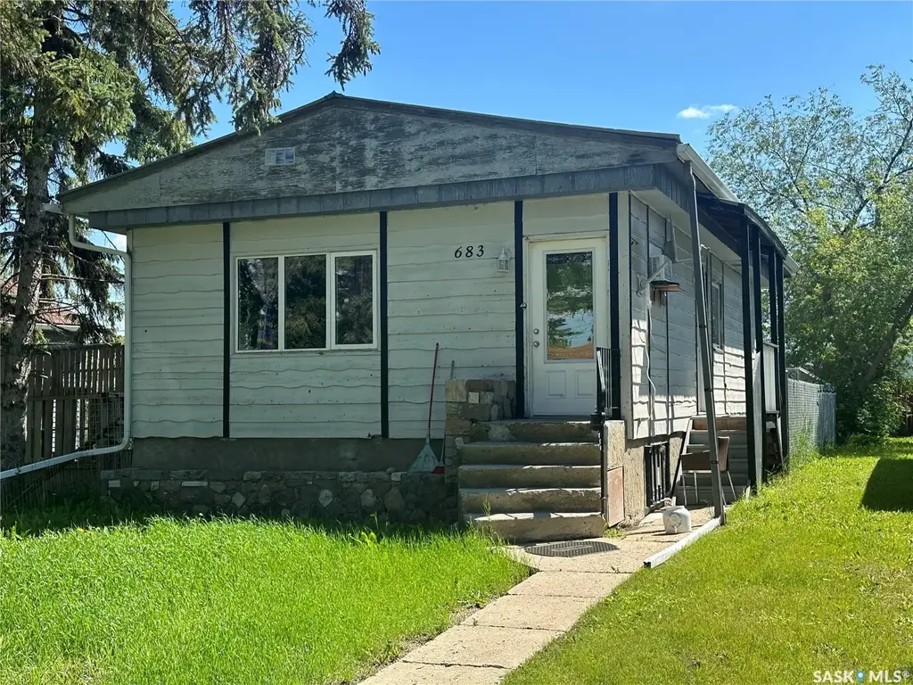 683 Athol Street, Regina