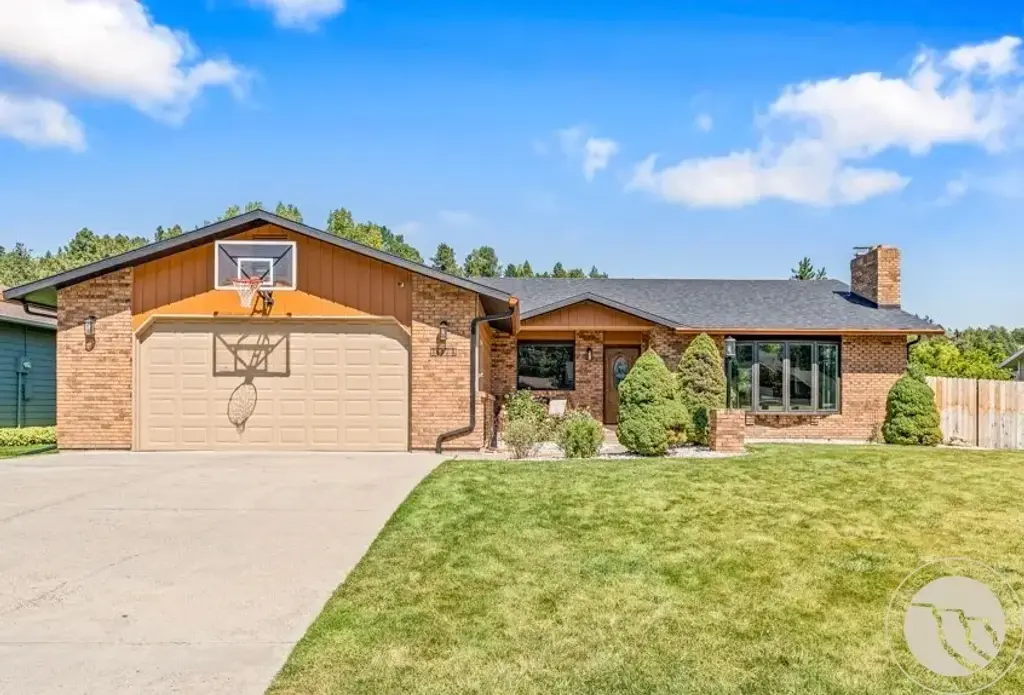 1071 Strawberry, Billings