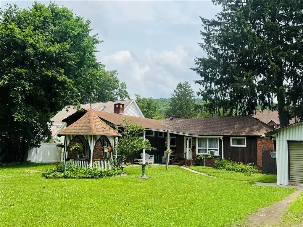 10 Jefferson Avenue, Oneonta