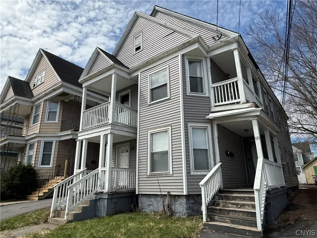 930 Brayton Park Place, Utica
