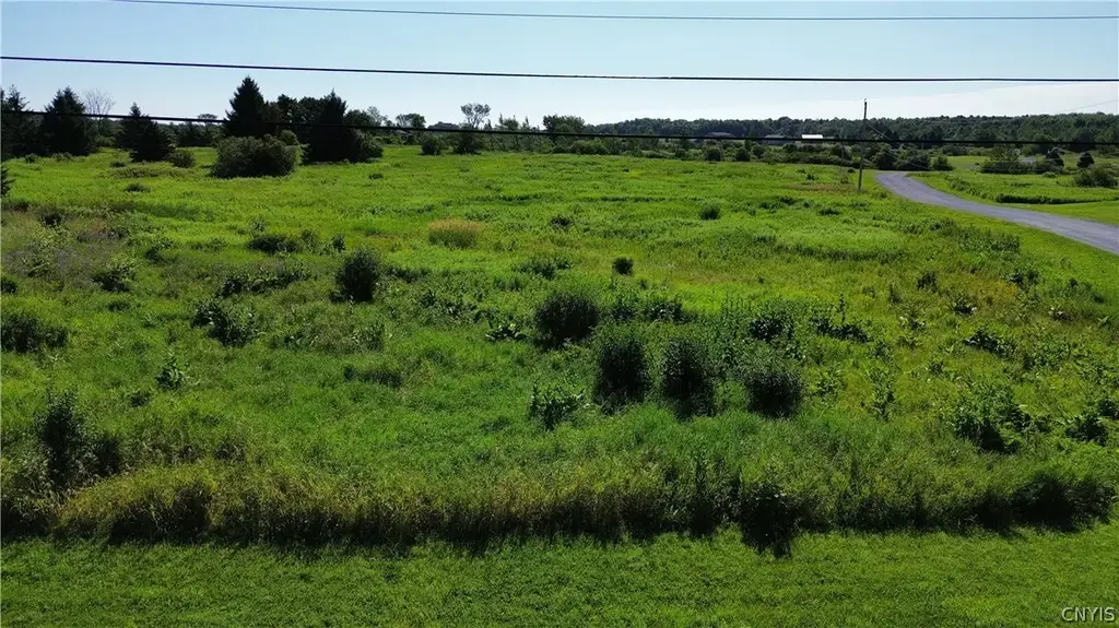 Rockbrook Road, Le Ray
