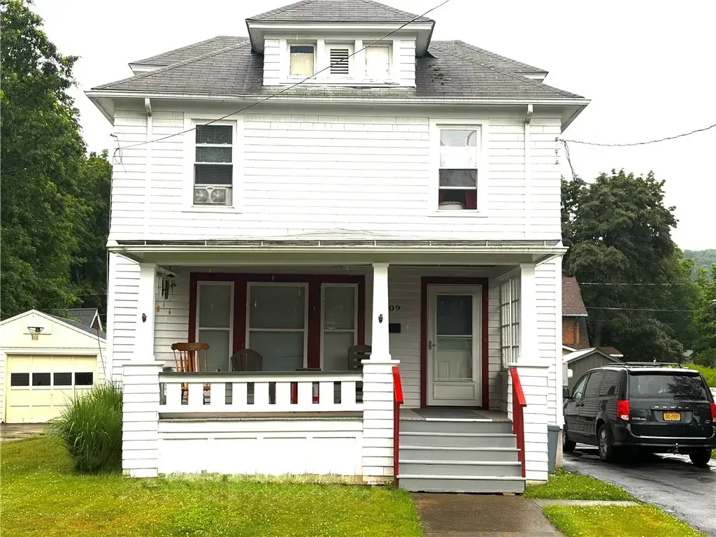 709 Grove Street, Elmira City