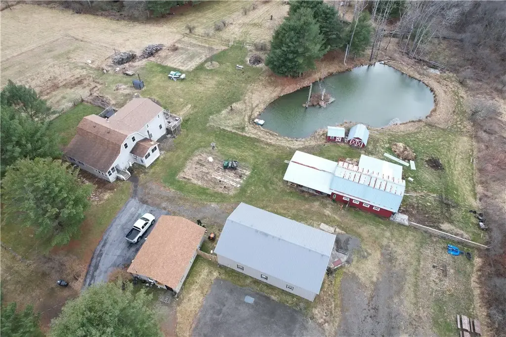 5789 State Highway 51, Burlington