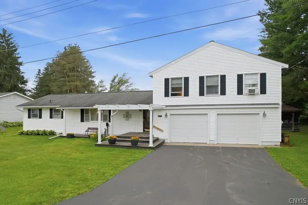 1 Lora Lane, Homer