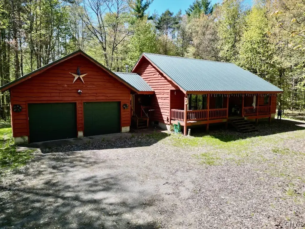 657 County Route 48, Albion