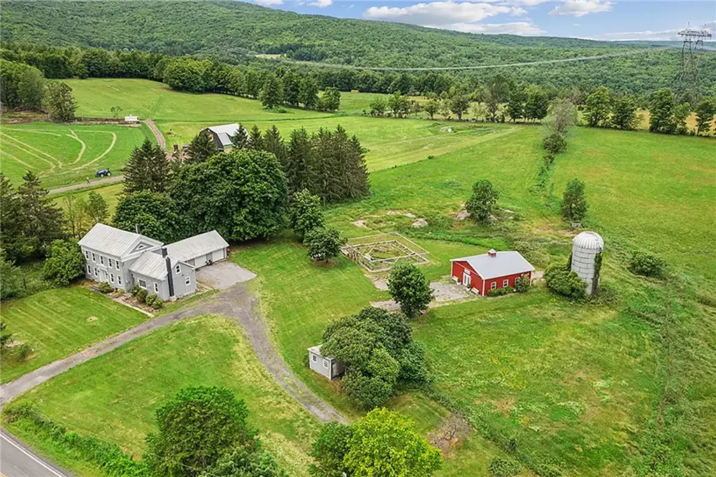378 Route 354, Rensselaerville