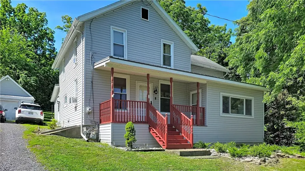 4 Arnold Street, Springport