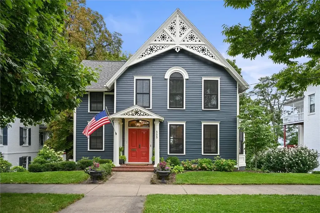 555 S Main Street, Geneva City