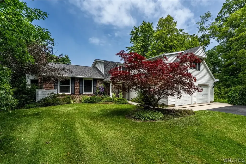 629 Lake Road, Porter
