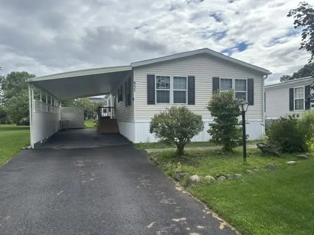 937 Ramada Drive, Victor