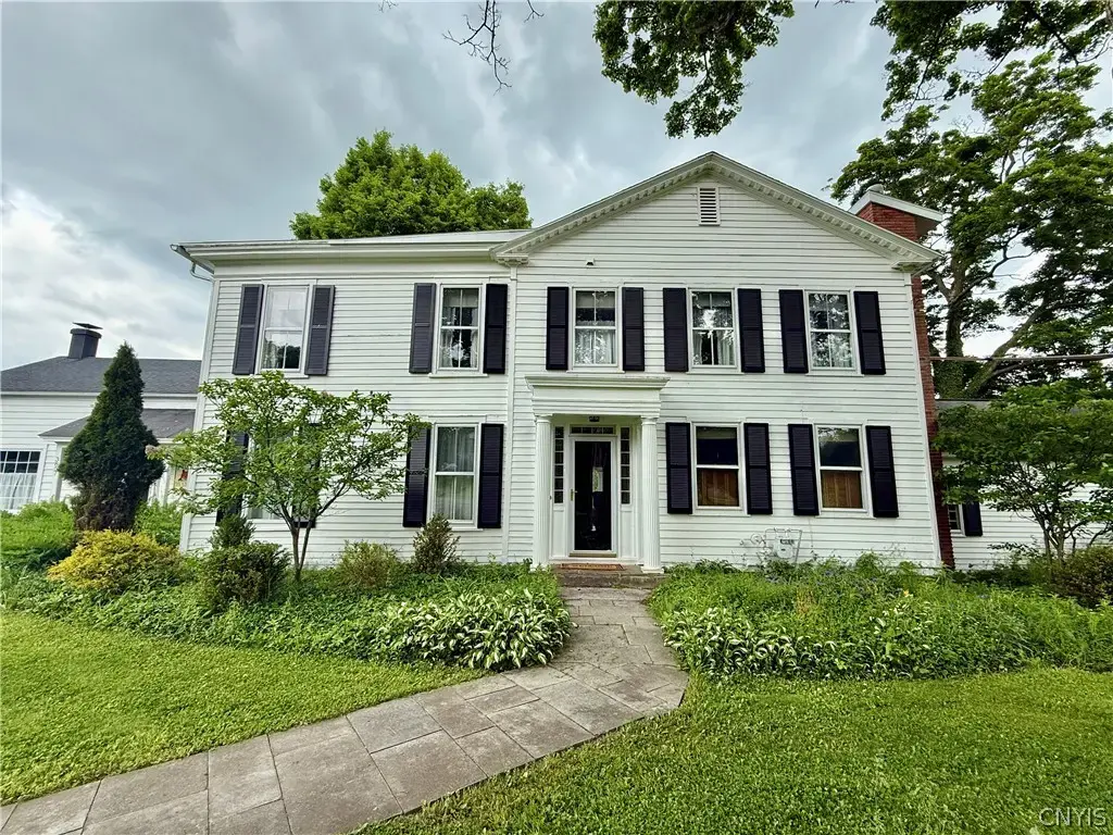 3857 East Road, Cazenovia