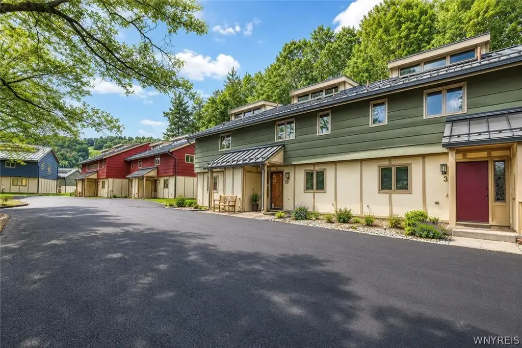 39 Alpine Meadows # 39, Ellicottville