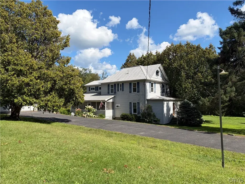 1304 S Hammond Road, Hammond