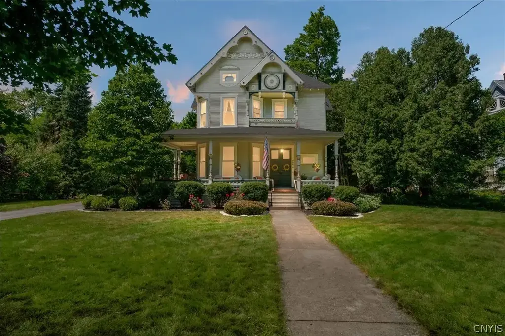 227 E Grove Street, Oneida