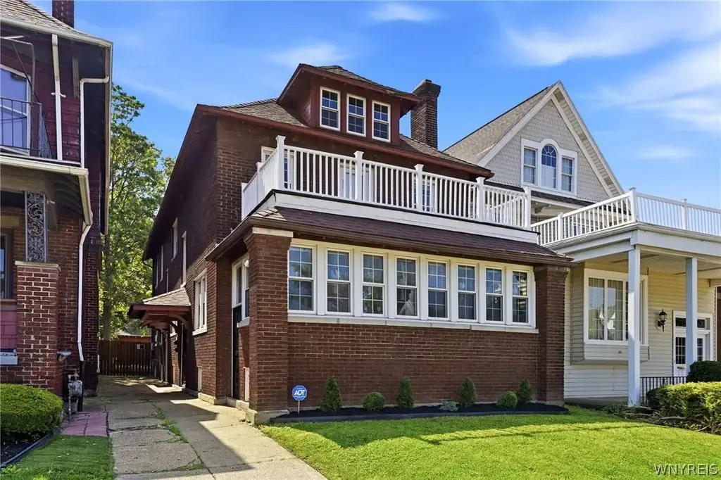 2555 Main Street, Buffalo