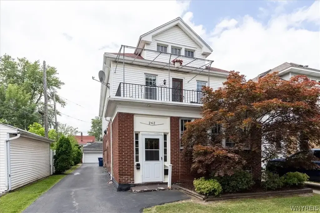 262 Sterling Avenue, Buffalo