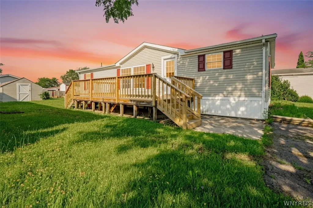 1113 Lockwood, Lockport Town