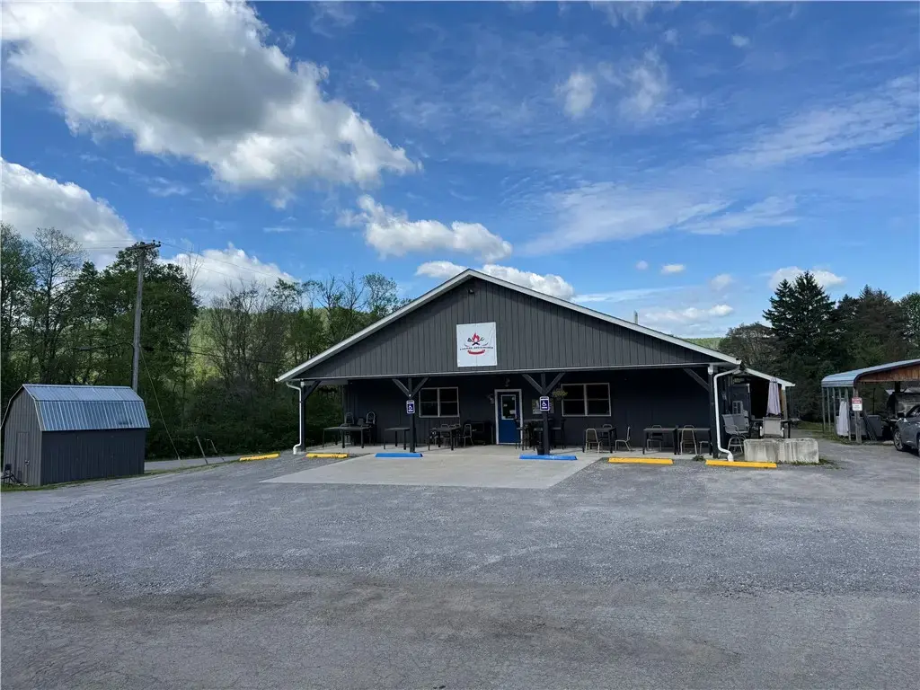 605 State Route 19, Willing