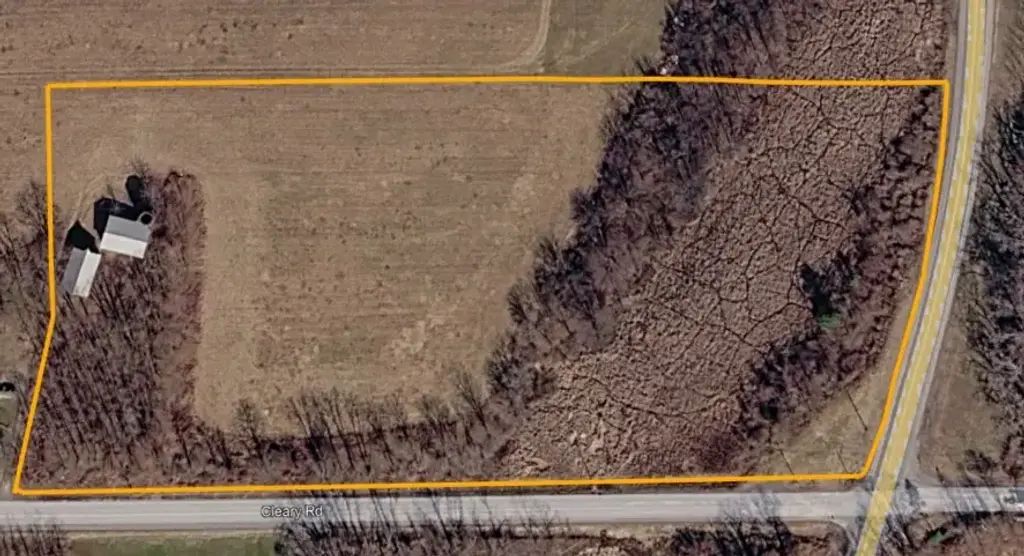 6383 Cleary Road, Livonia