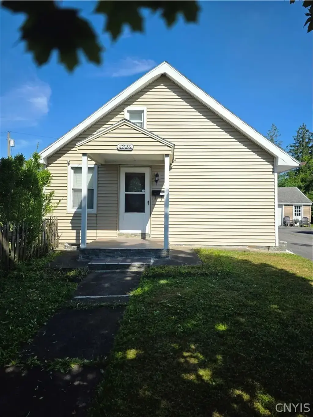 1226 Hilton Avenue, Utica