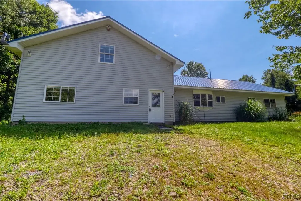 10066 Point Rock Road, Lee