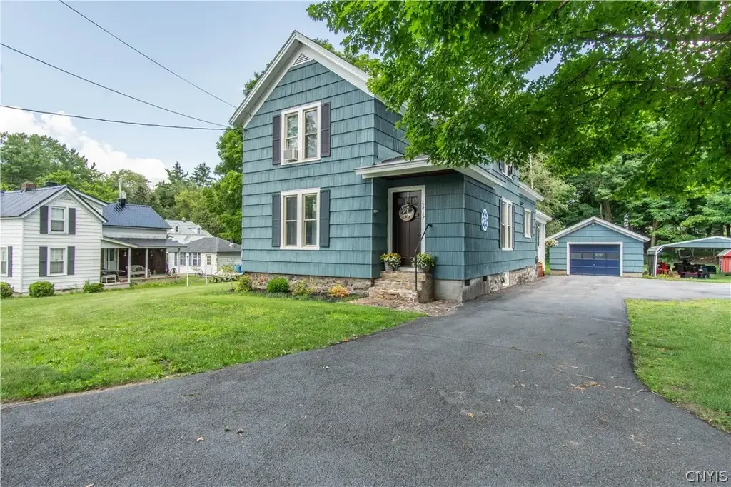 6415 Maple Street, Croghan