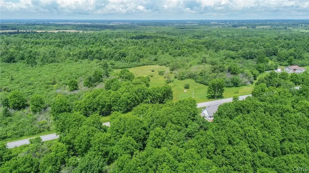 Middle Road, Brownville