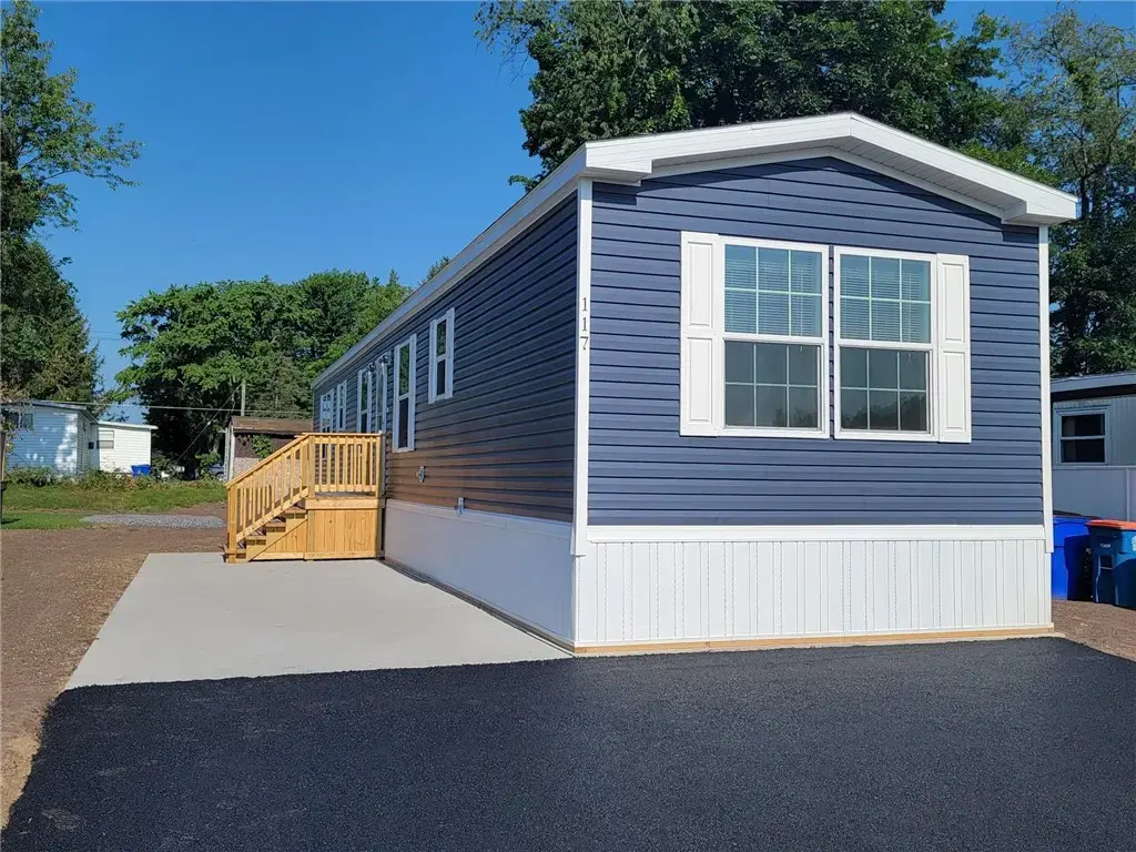 117 Oakleaf Drive, Brutus