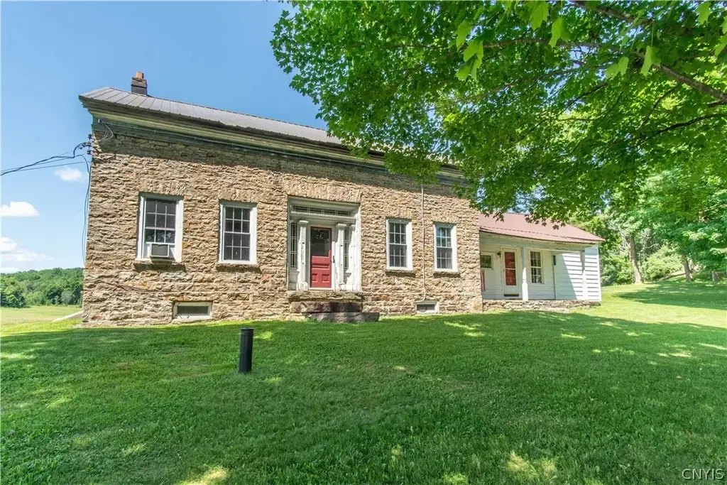 34585 County Route 22, Theresa